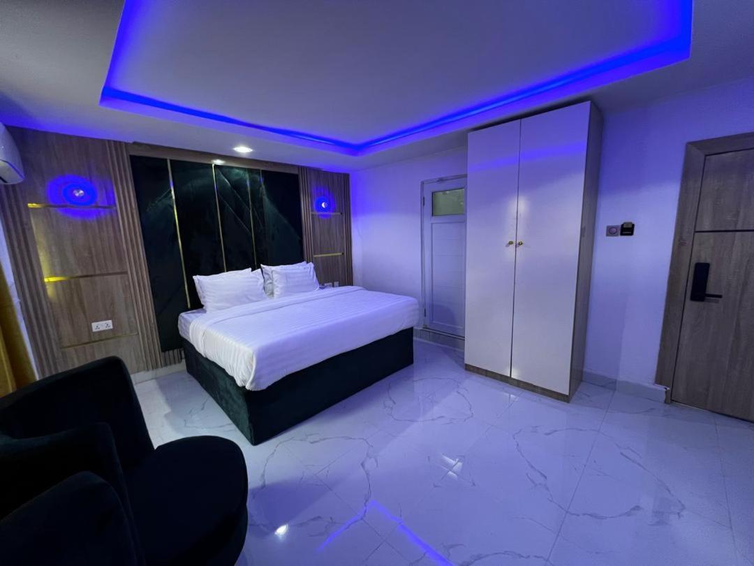 Villa Palazzo Hotel 2 Ikeja Luaran gambar