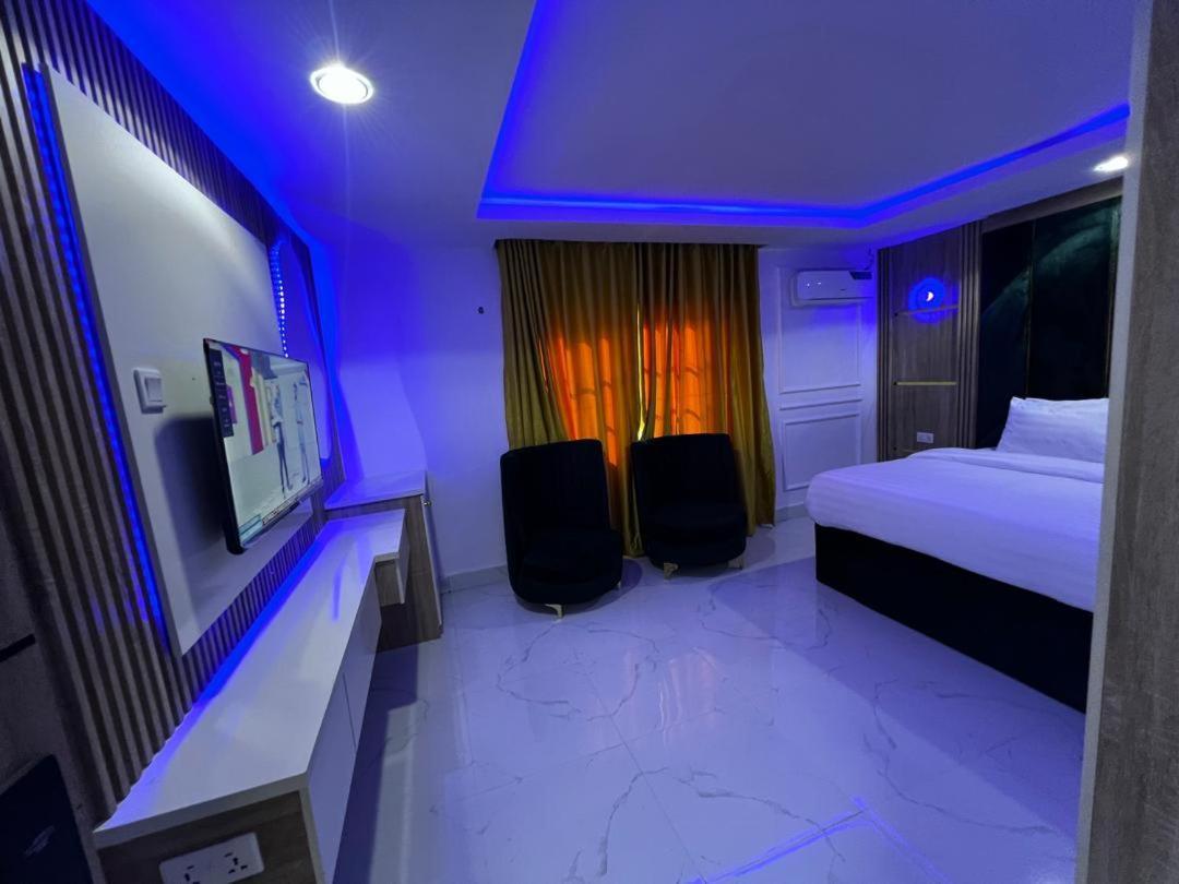 Villa Palazzo Hotel 2 Ikeja Luaran gambar
