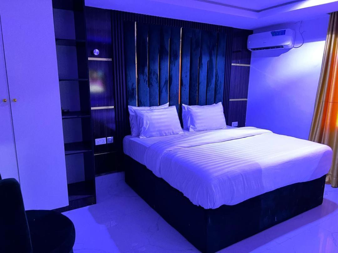 Villa Palazzo Hotel 2 Ikeja Luaran gambar