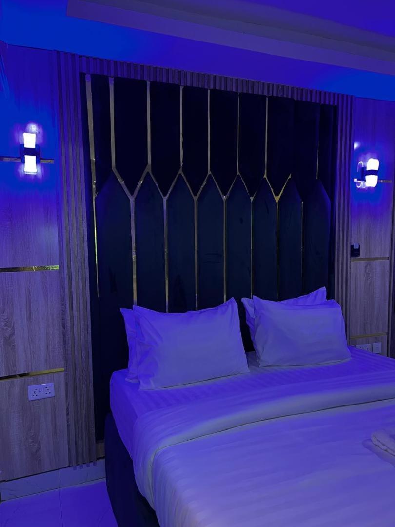 Villa Palazzo Hotel 2 Ikeja Luaran gambar